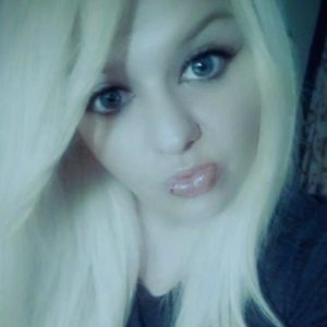 Meet your Posher, Janafay